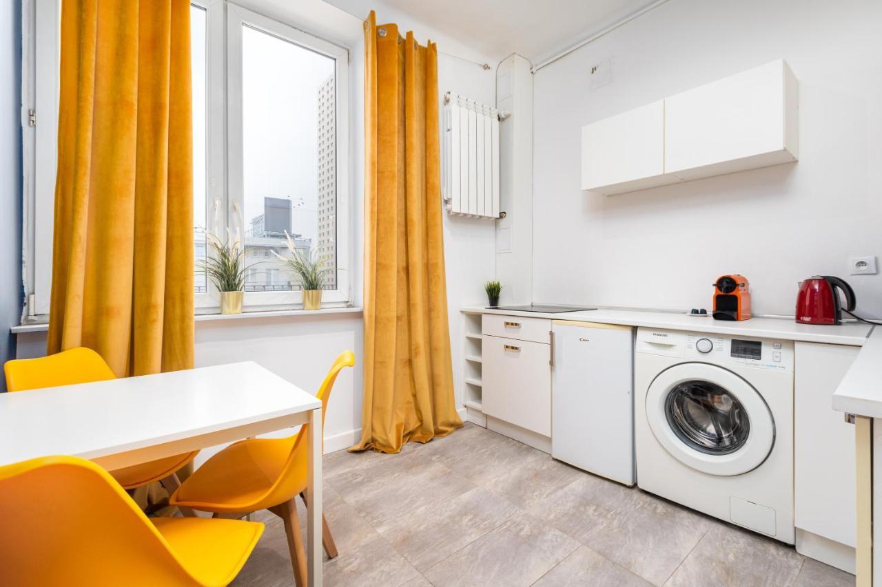 Central Apartament By Your Freedom Warschau Buitenkant foto